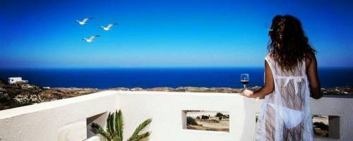 Erato Apartments | Ενοικιαζόμενα Δωμάτια - Φηροστεφάνι Σαντορίνη