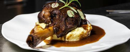 Tο Mεσοχώρι Μεζεδοπωλείο Σουφλί